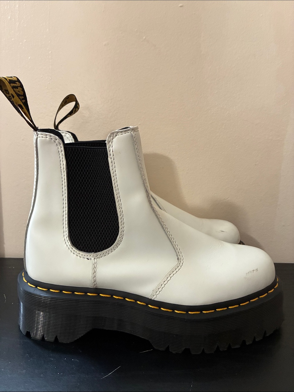 Dr. Martens 2976 Quad platform Chelsea boots in white leather size us7M us8L